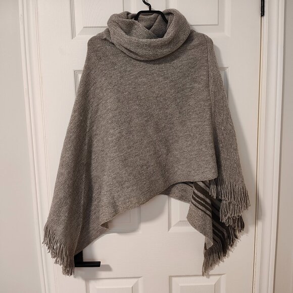 EUC Roots Cowl Neck Asymmetrical Poncho - One Size - Picture 2 of 6